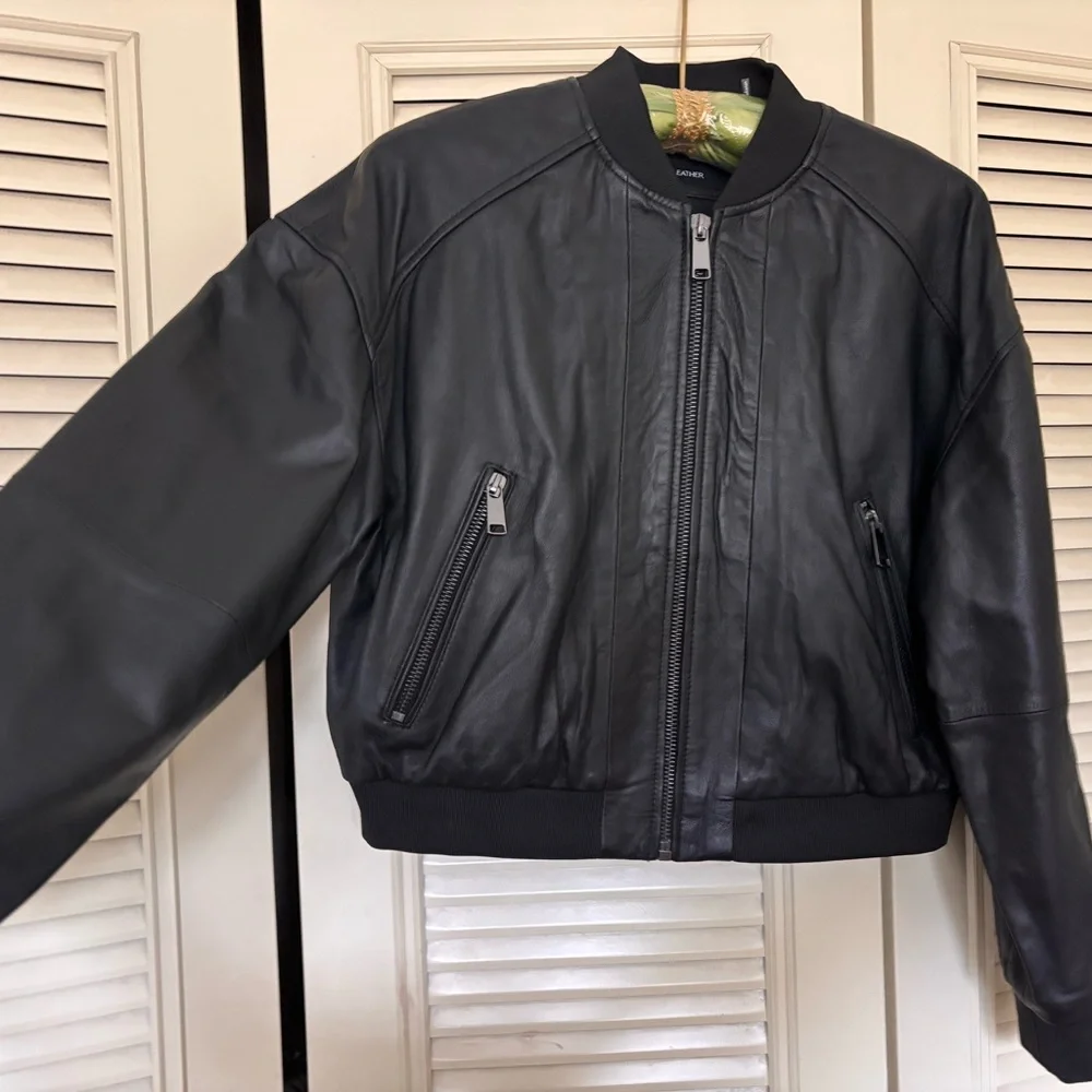 Wilsons Black Leather Paris Bomber Jacket, NWOT size S - Picture 1 of 4